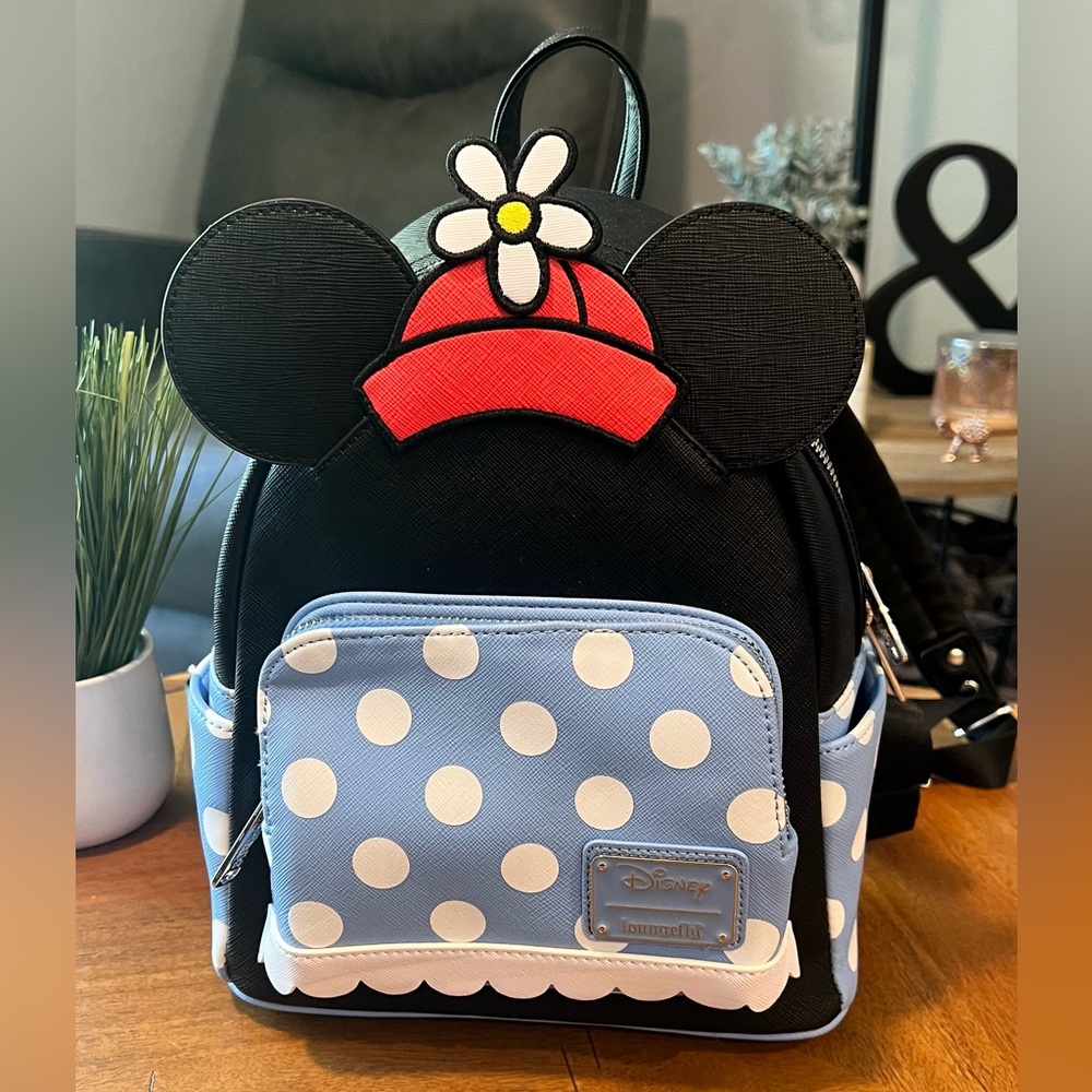 LOUNGEFLY Disney Minnie Mouse Polka Dot Mini Backpack - BRAND NEW